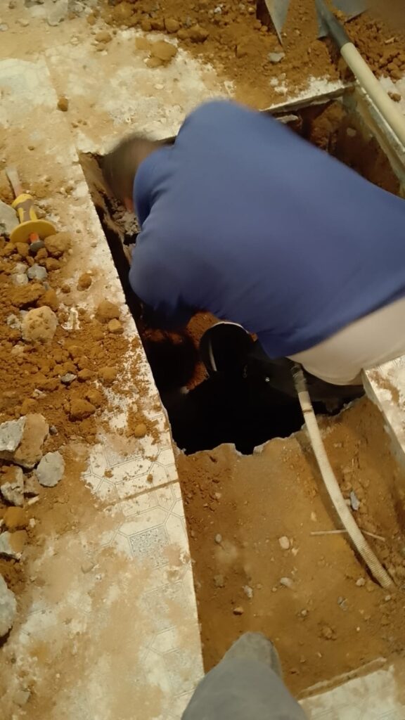 تنظيف احترافي للبيارات بالرياض